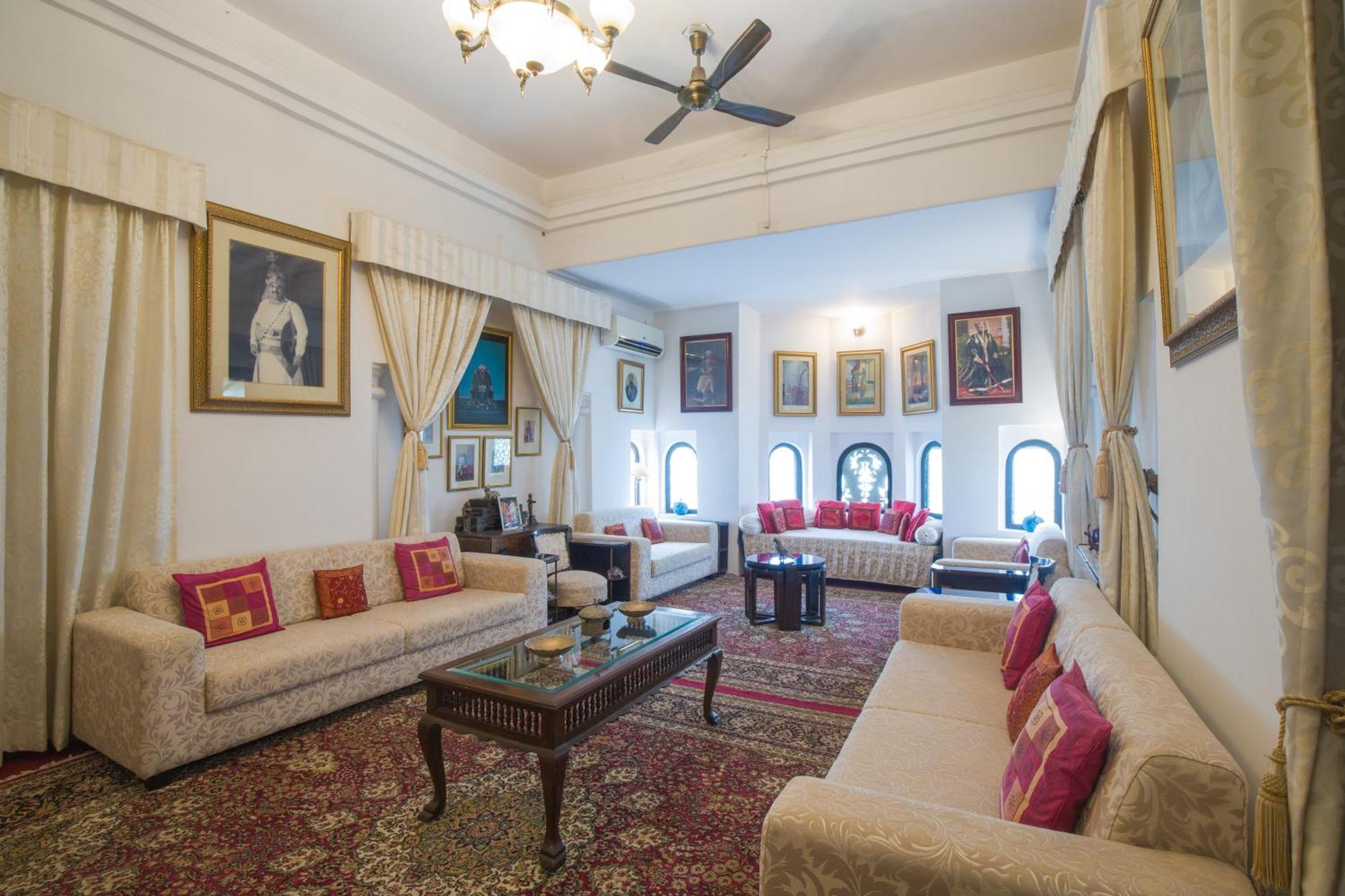 Bedla House- Boutique Heritage Homestay Удайпур Екстер'єр фото